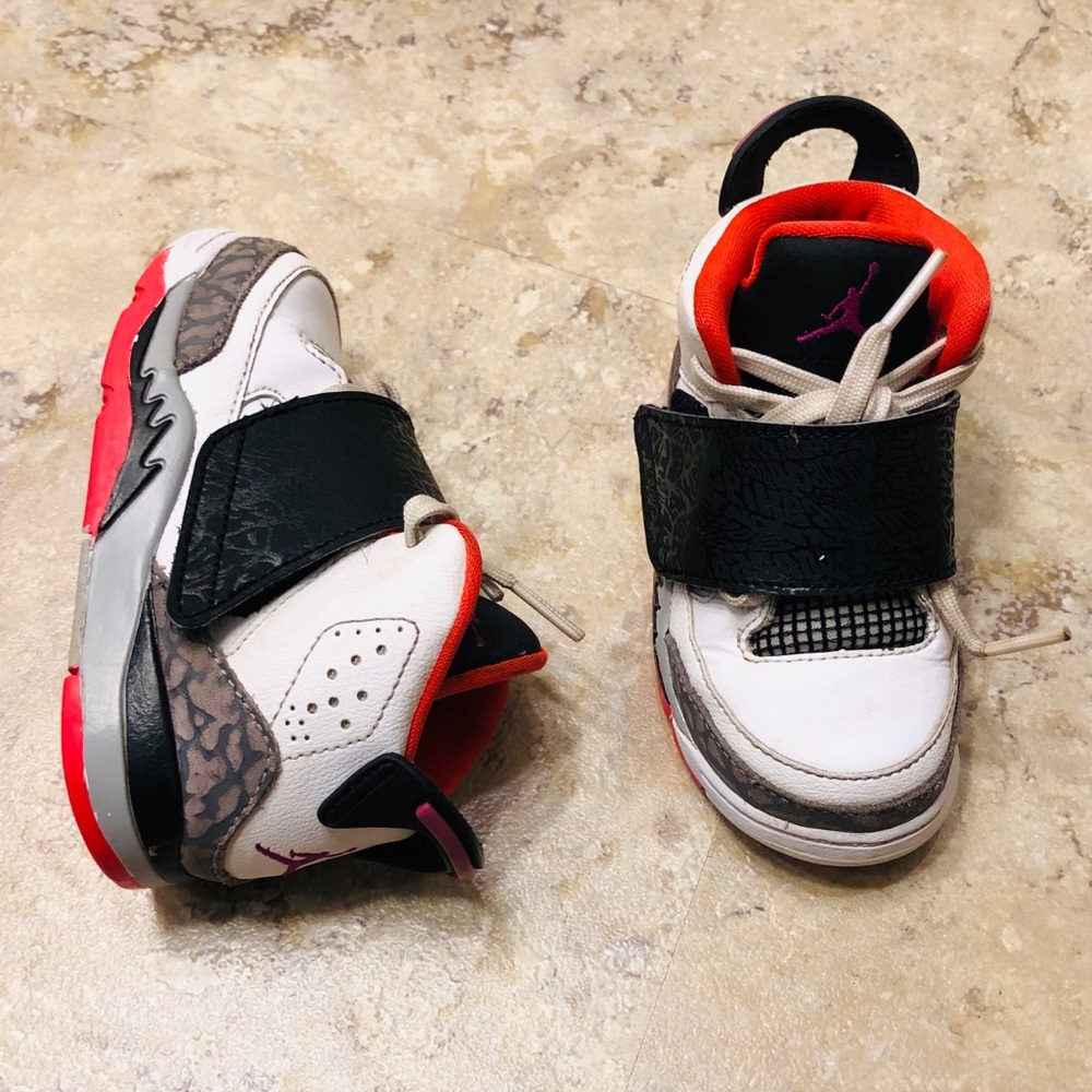 Jordan Son of Mars White Red Black Toddler size 7C